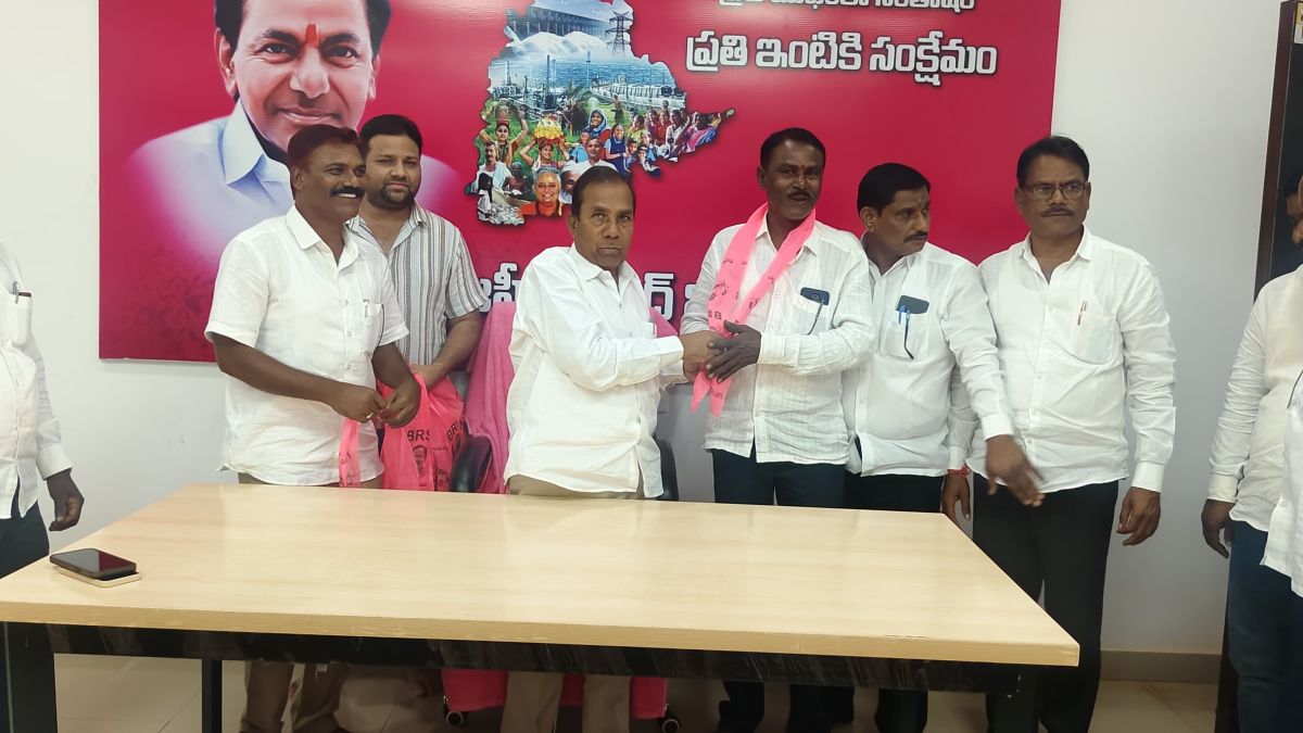 కల్భేమల్ బీజేపీ పార్టీ  గ్రామ పార్టీ అధ్యక్షులు బి అంజన్నబిఆర్ఎస్ పార్టీలో చేరిక