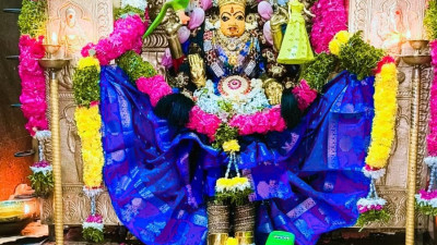 బాలత్రిపుర సుందరి దేవిగా దర్శనం ఇచ్చిన ముమ్మాదేవి